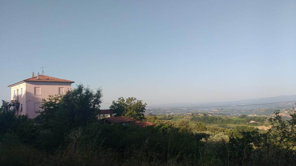 Tramonti E Valli Calvi dell' Umbria Экстерьер фото